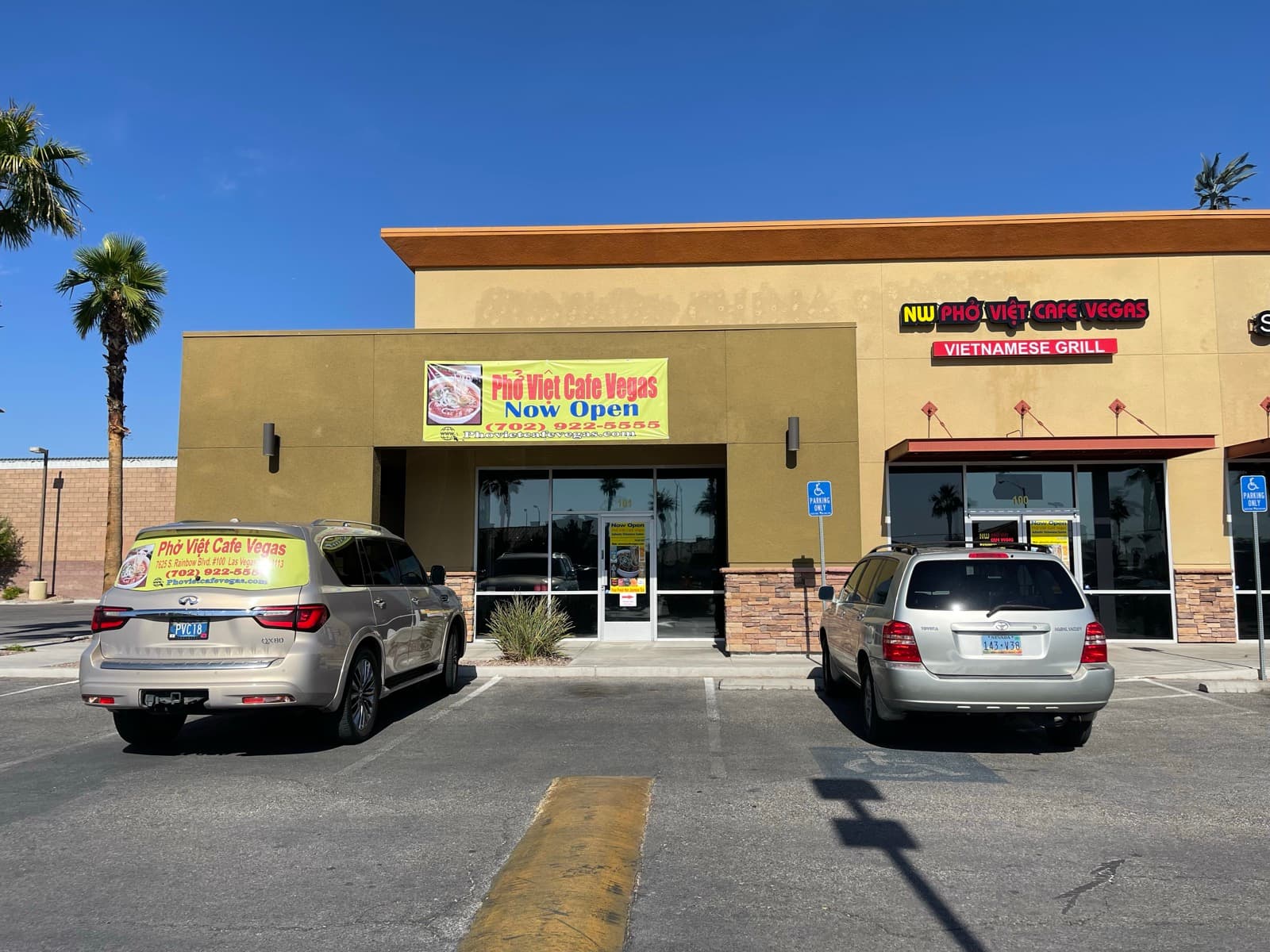 Phở Việt Café Vegas storefront